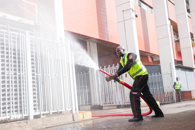 The Complete Guide to Pressure Washing vs. Power Washing for New Jersey Homeowners